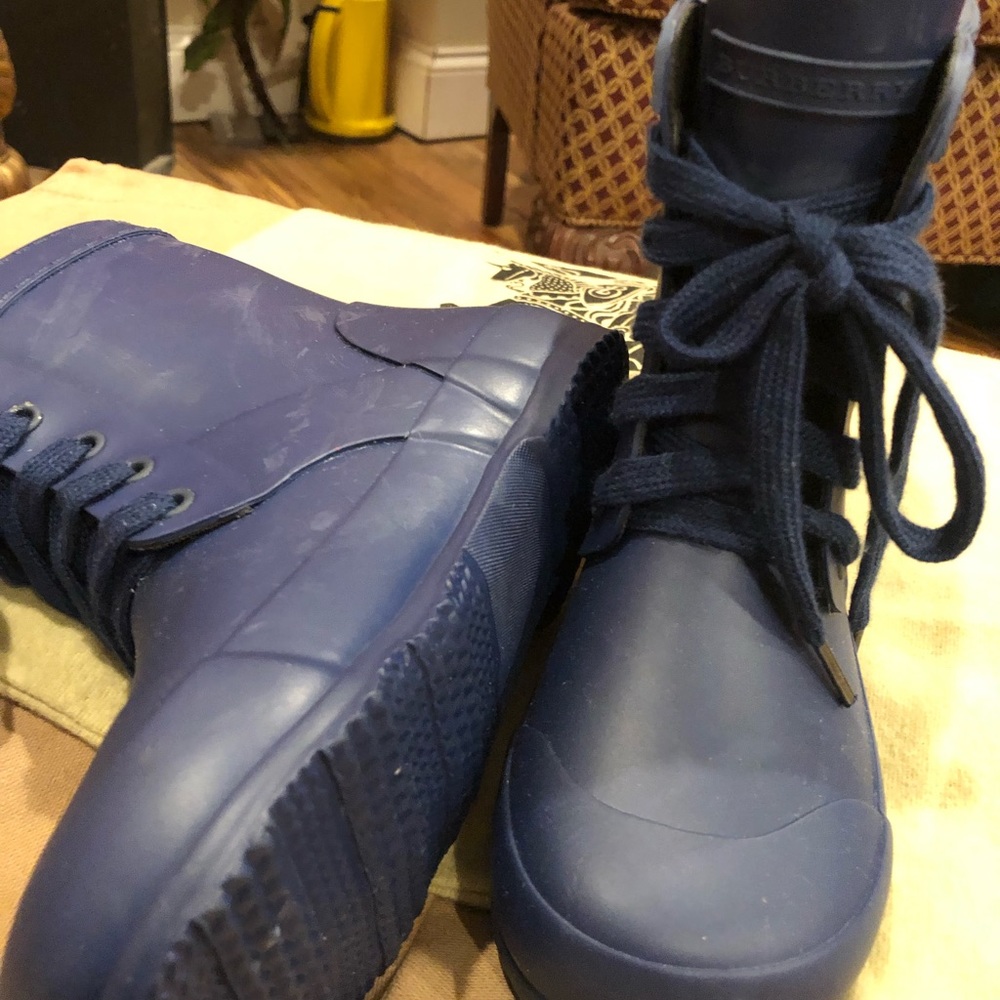 Authentic Burberry rain boots 27 USA 10